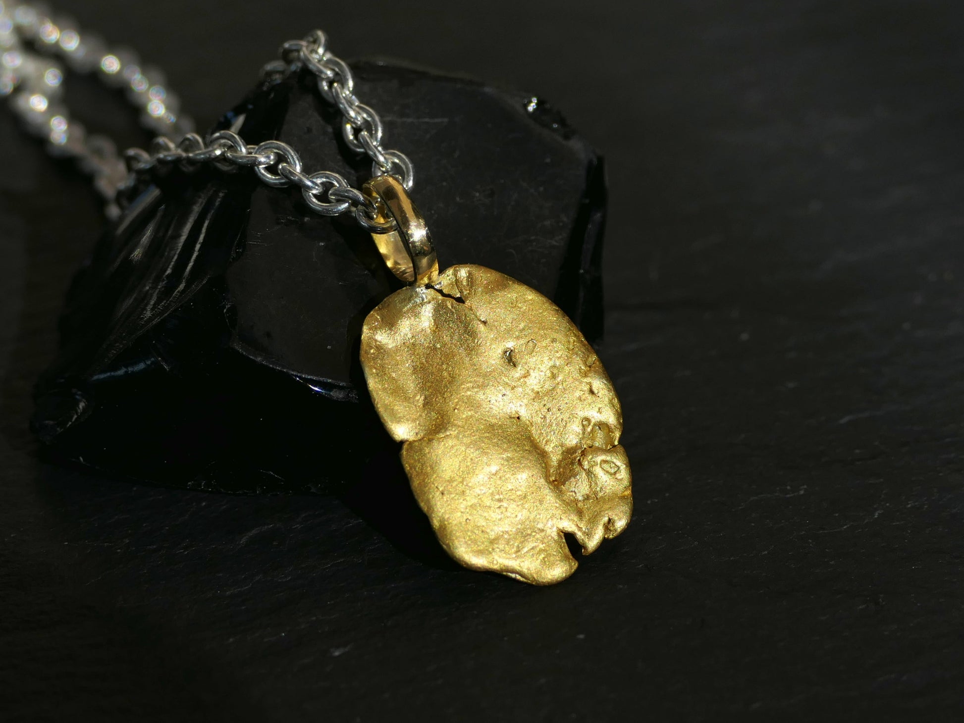 Canada gold nugget pendant