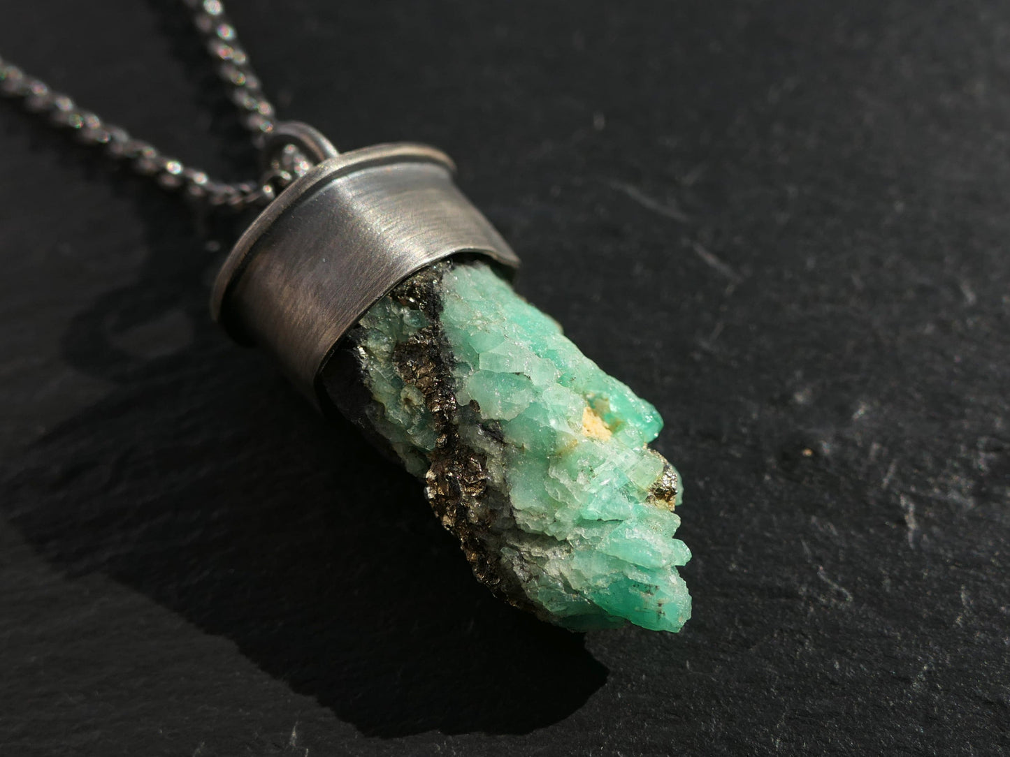 raw emerald birthstone