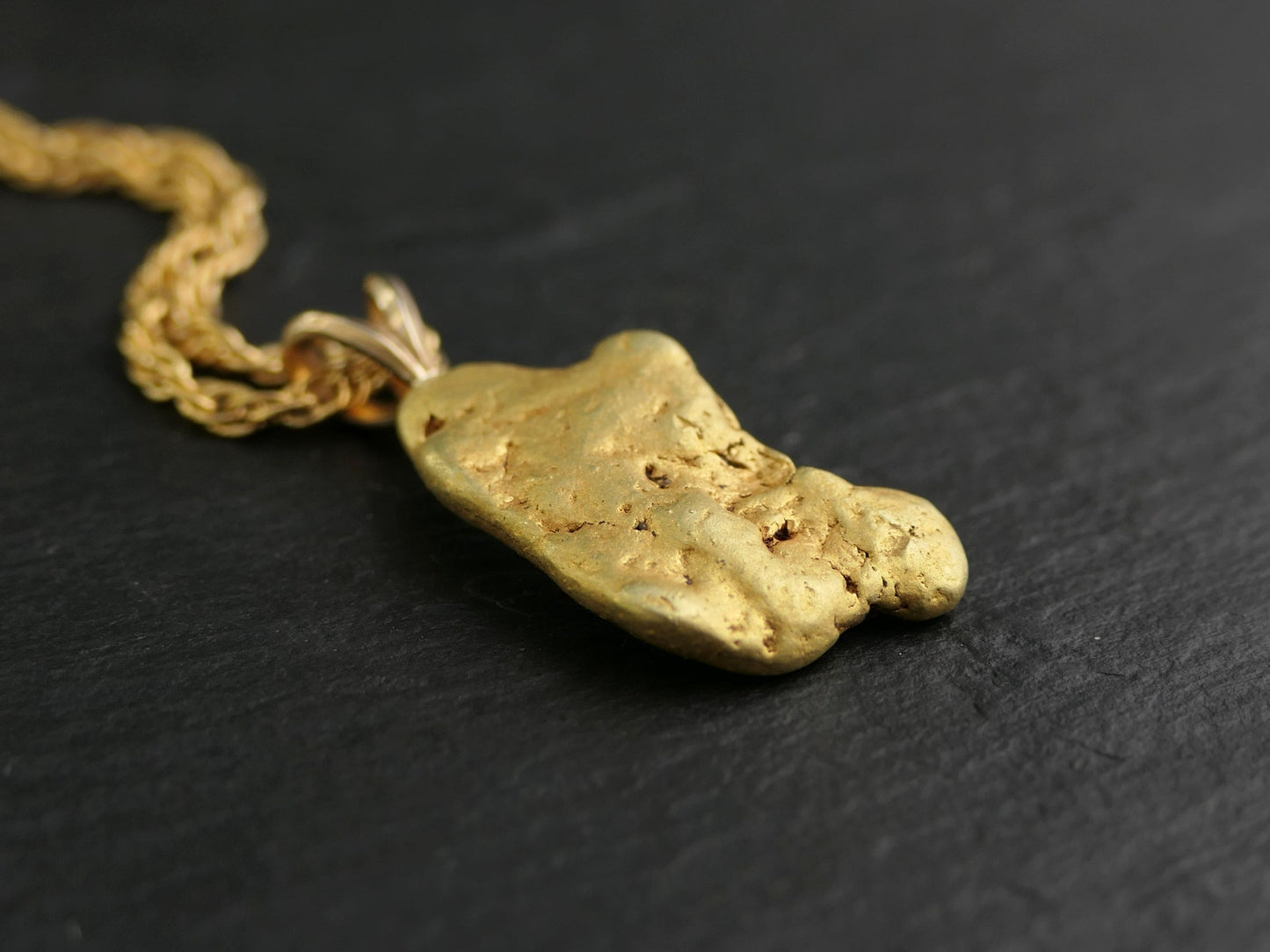 Canada gold nugget pendant no. 603