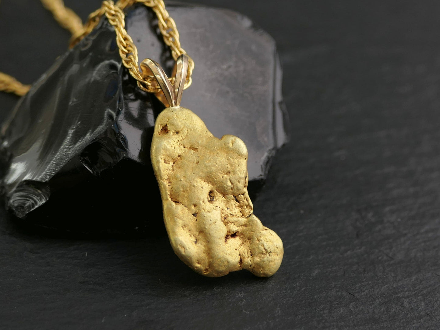 Canada gold nugget pendant no. 603