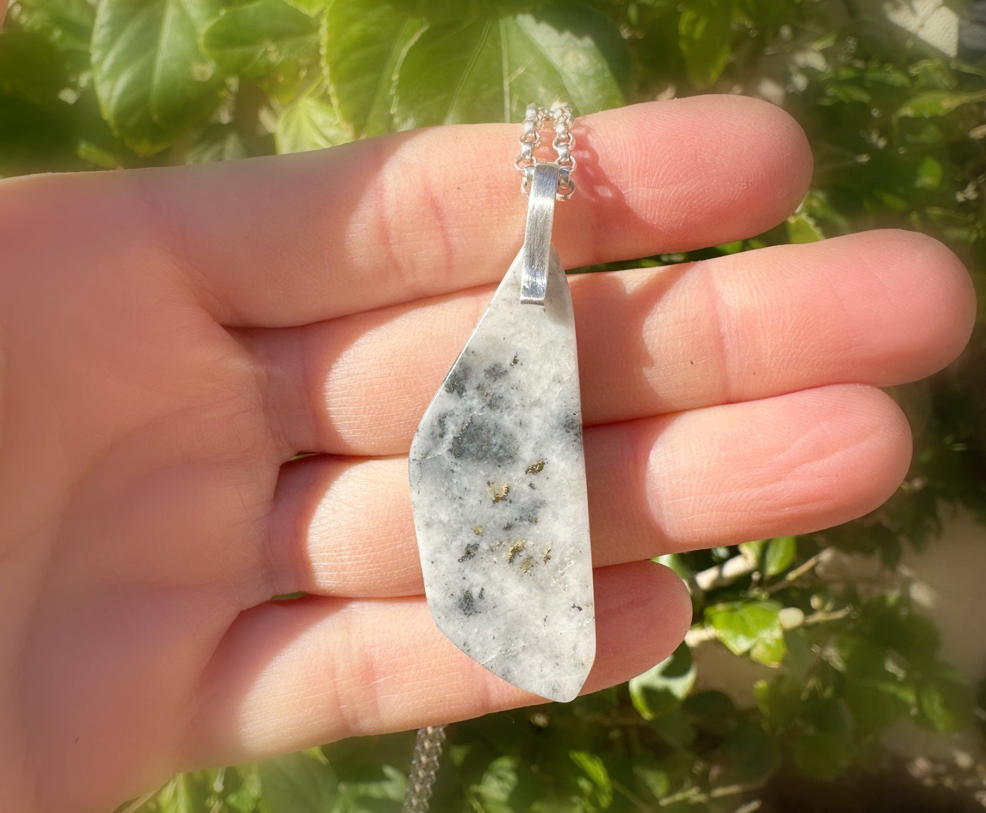 Arizona gold in quartz jewelry