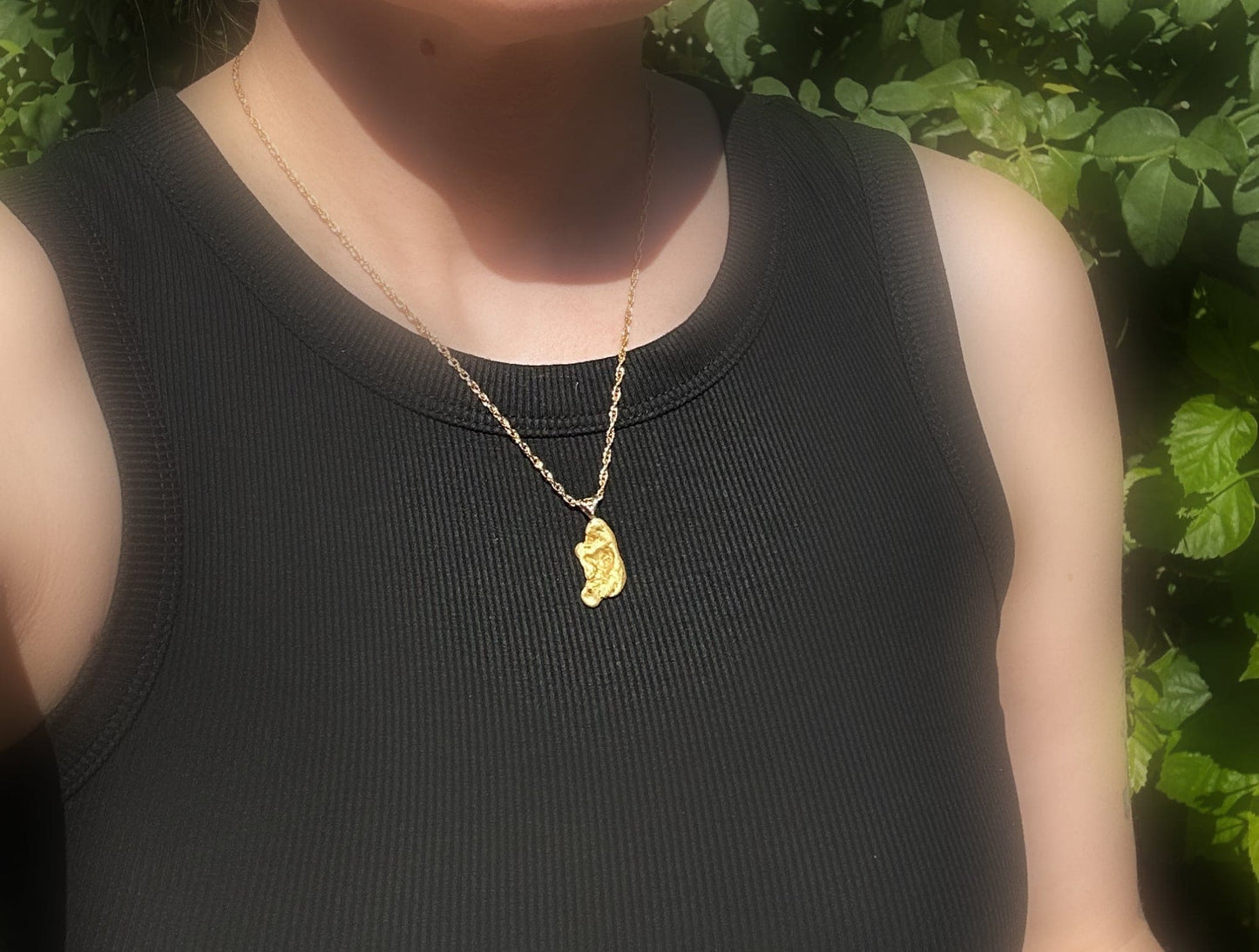 Canada gold nugget pendant no. 603