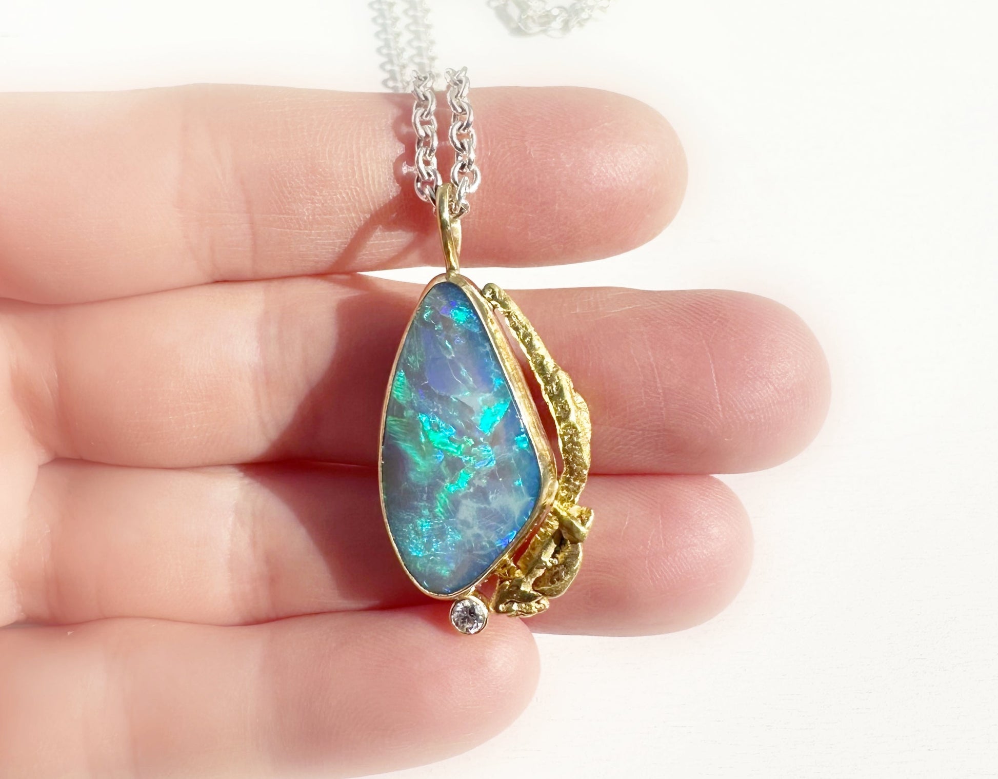 Australian opal pendant with gold nugget