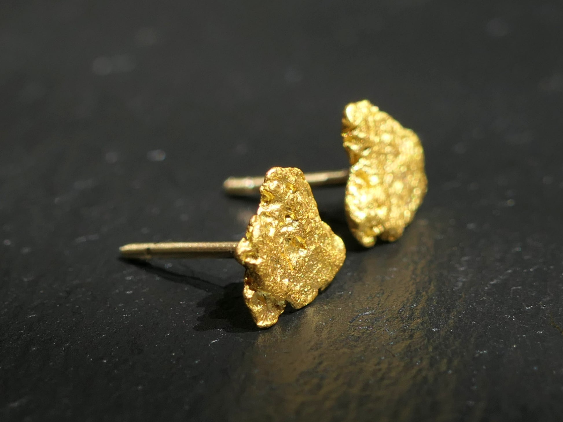 minimalist gold earrings