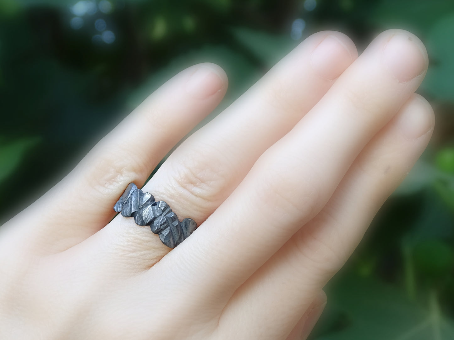 black wedding ring