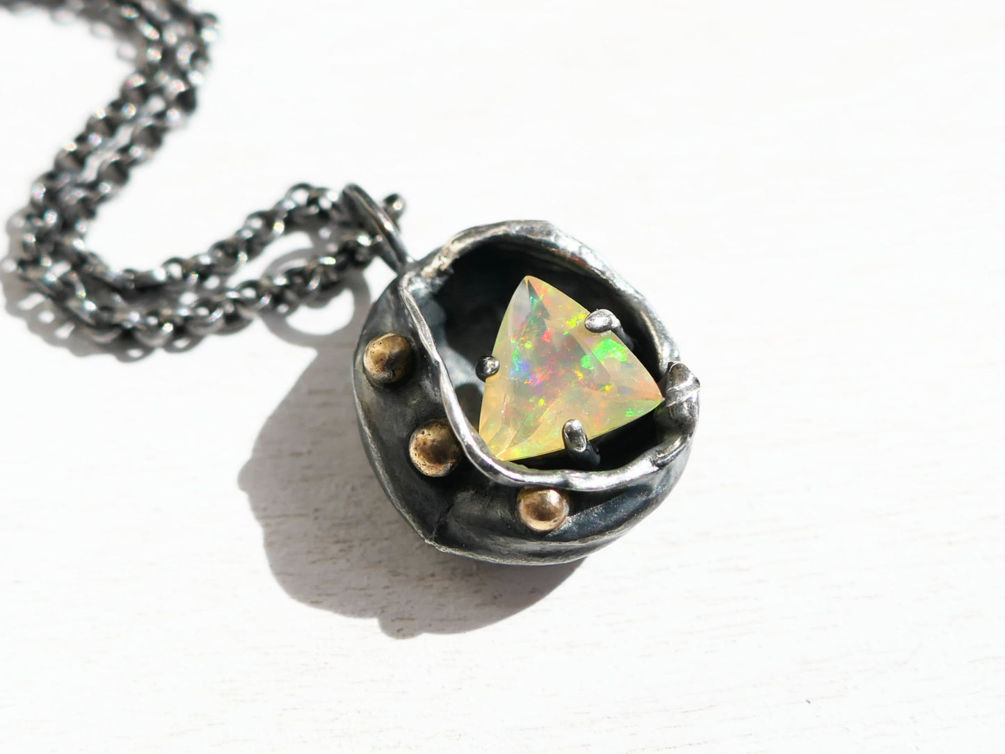 welo opal pendant
