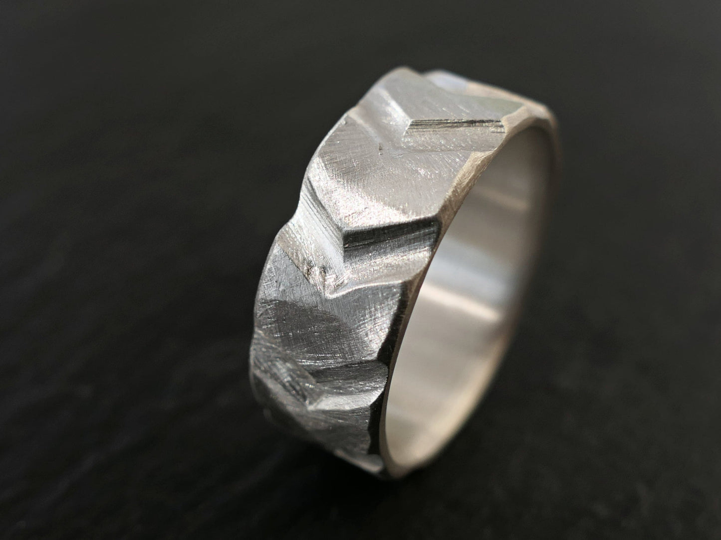 chevron tire ring light silver