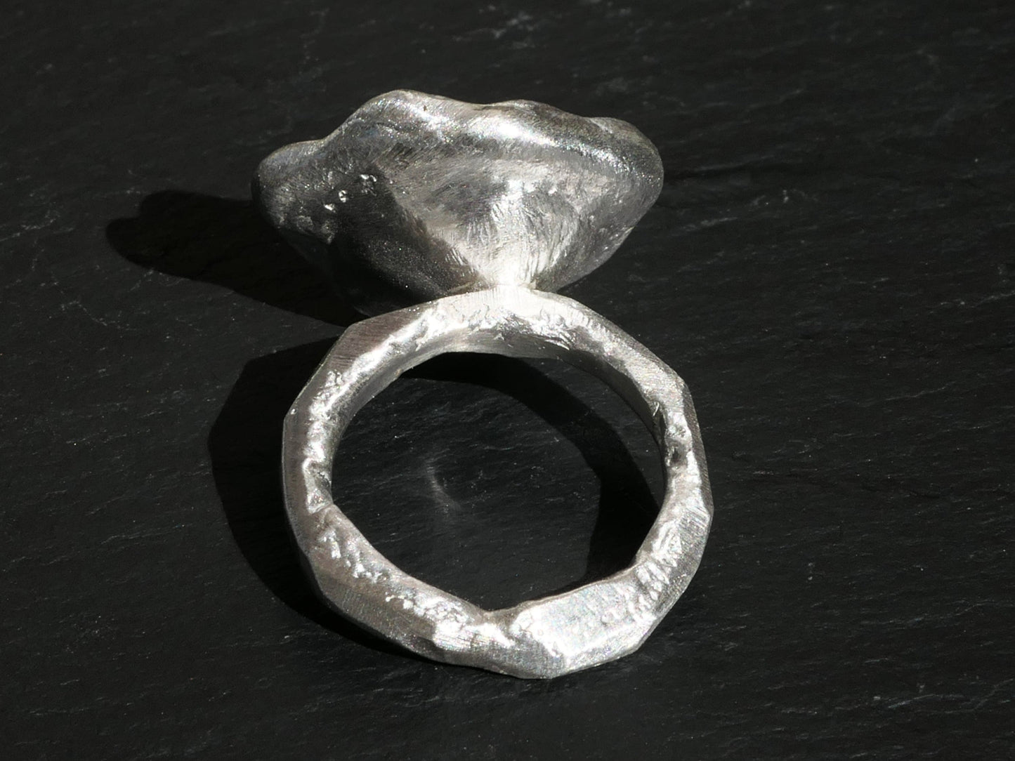 silver Tahiti pearl ring