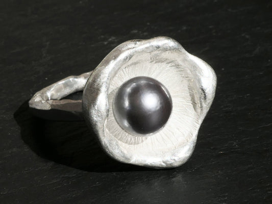 one of a kind Tahiti pearl ring