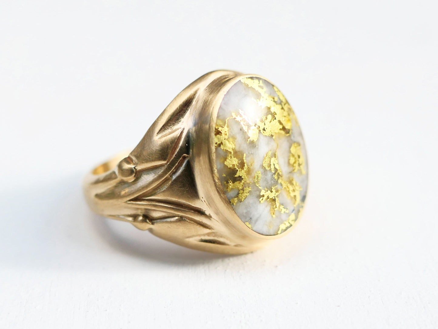 index finger ring with gold in quartz cabochon
