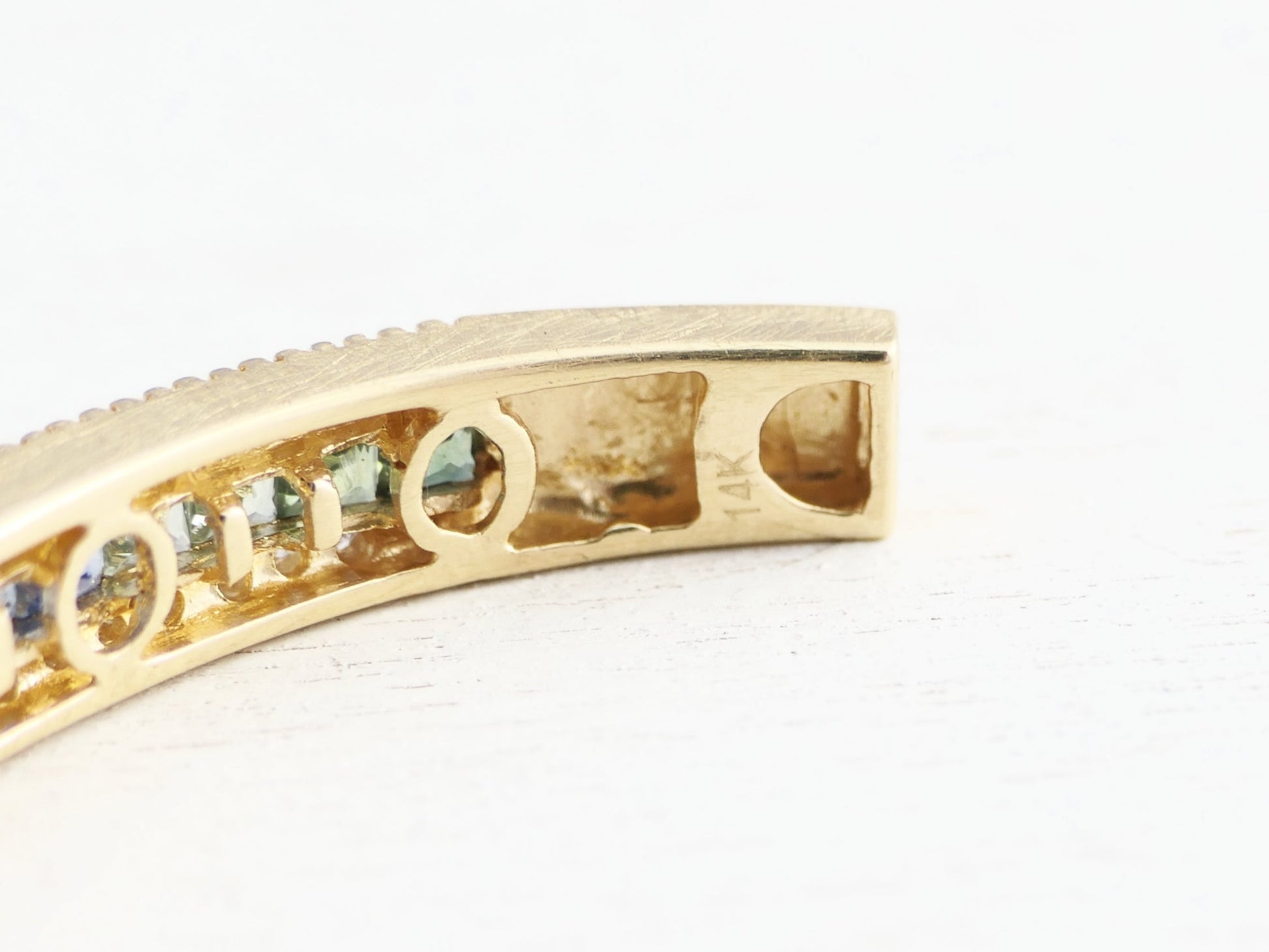 gold bracelet bangle