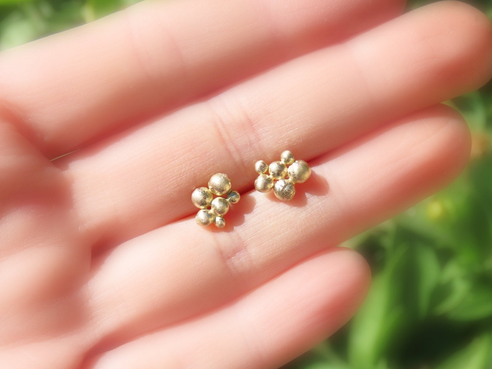 gold stud earrings