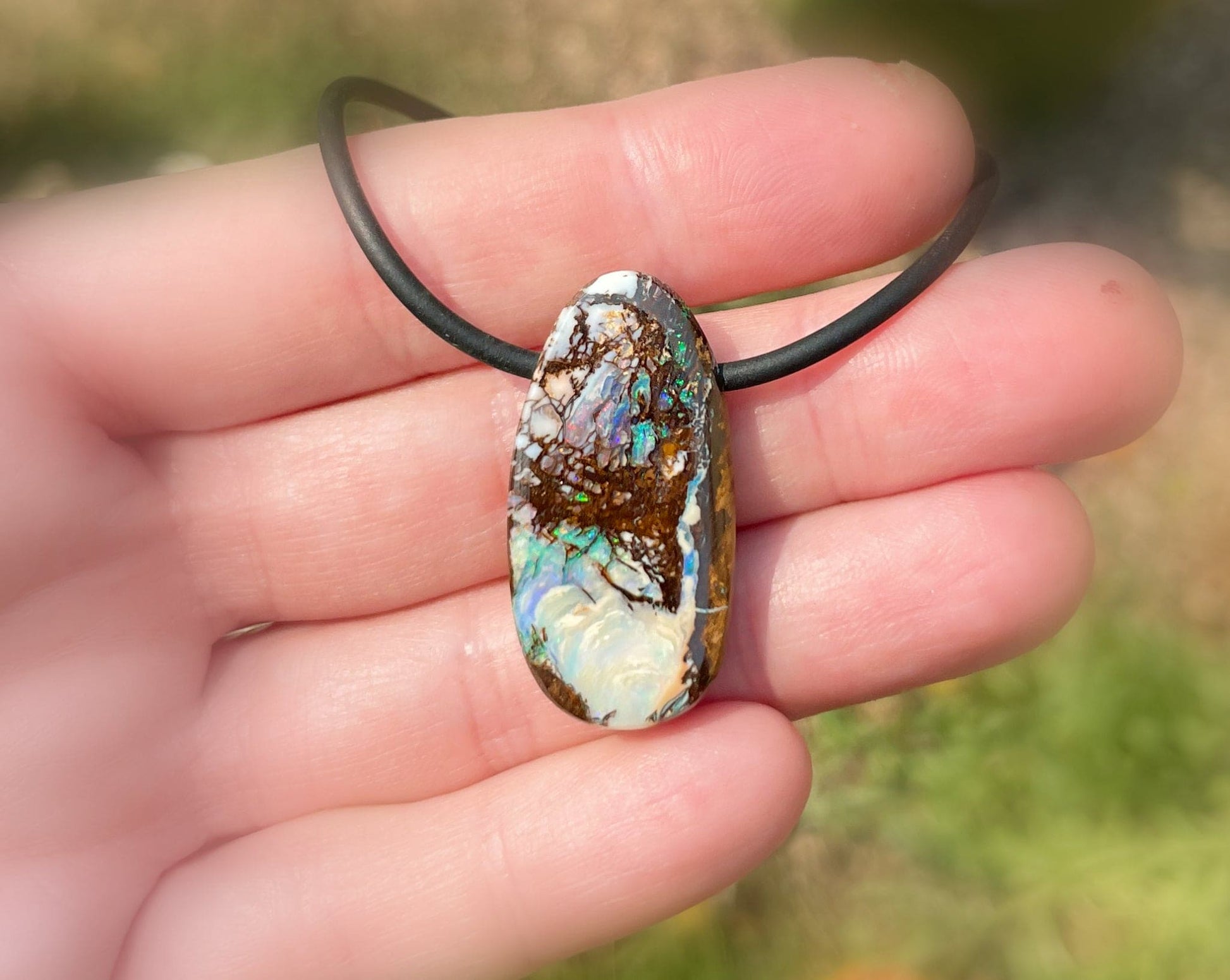 opalized wood necklace