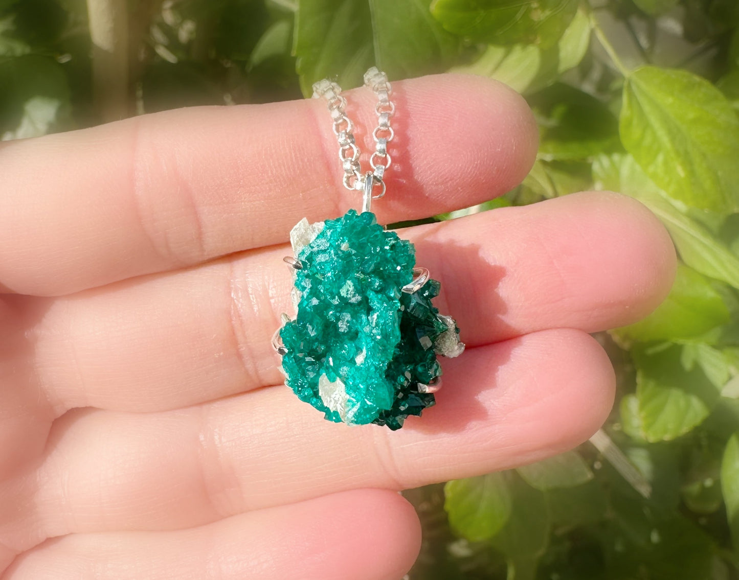 emerald green dioptase gemstone