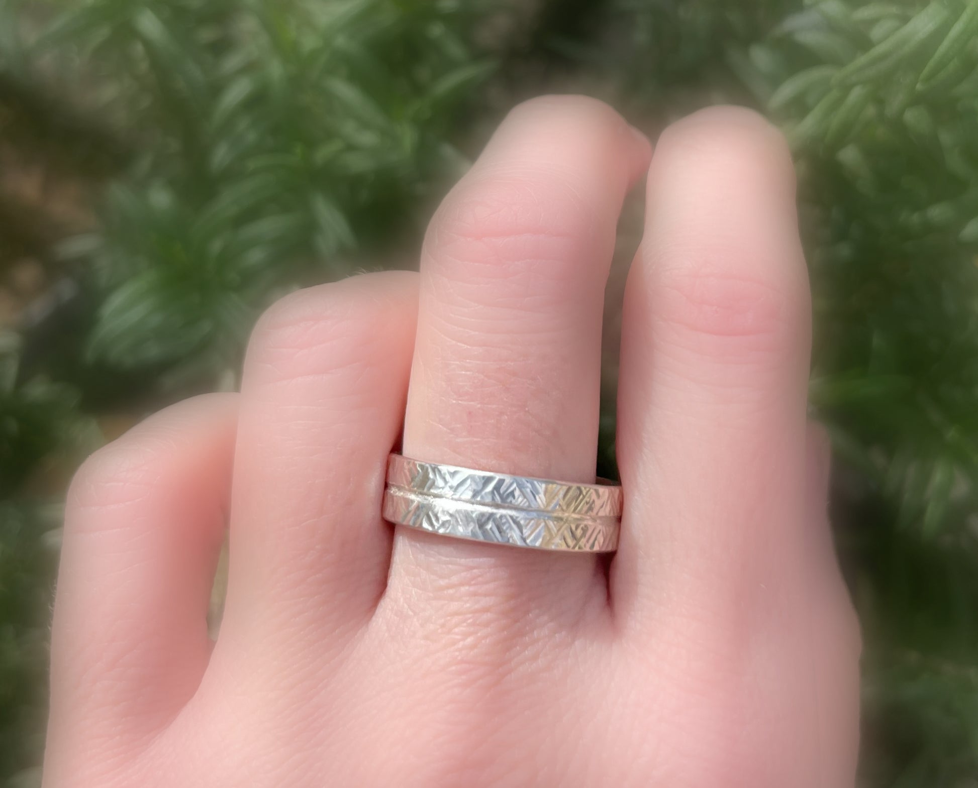 modern wedding band for men and women