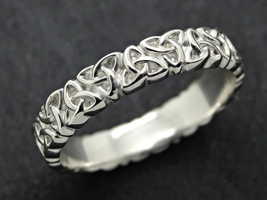 silver celtic wedding band Trinity knot light silver