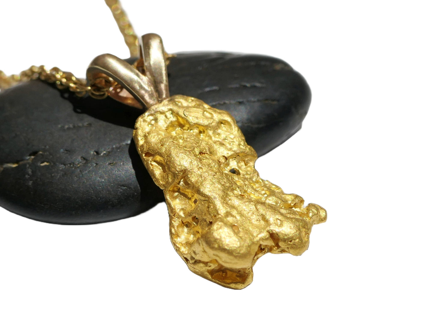 Australia gold nugget pendant