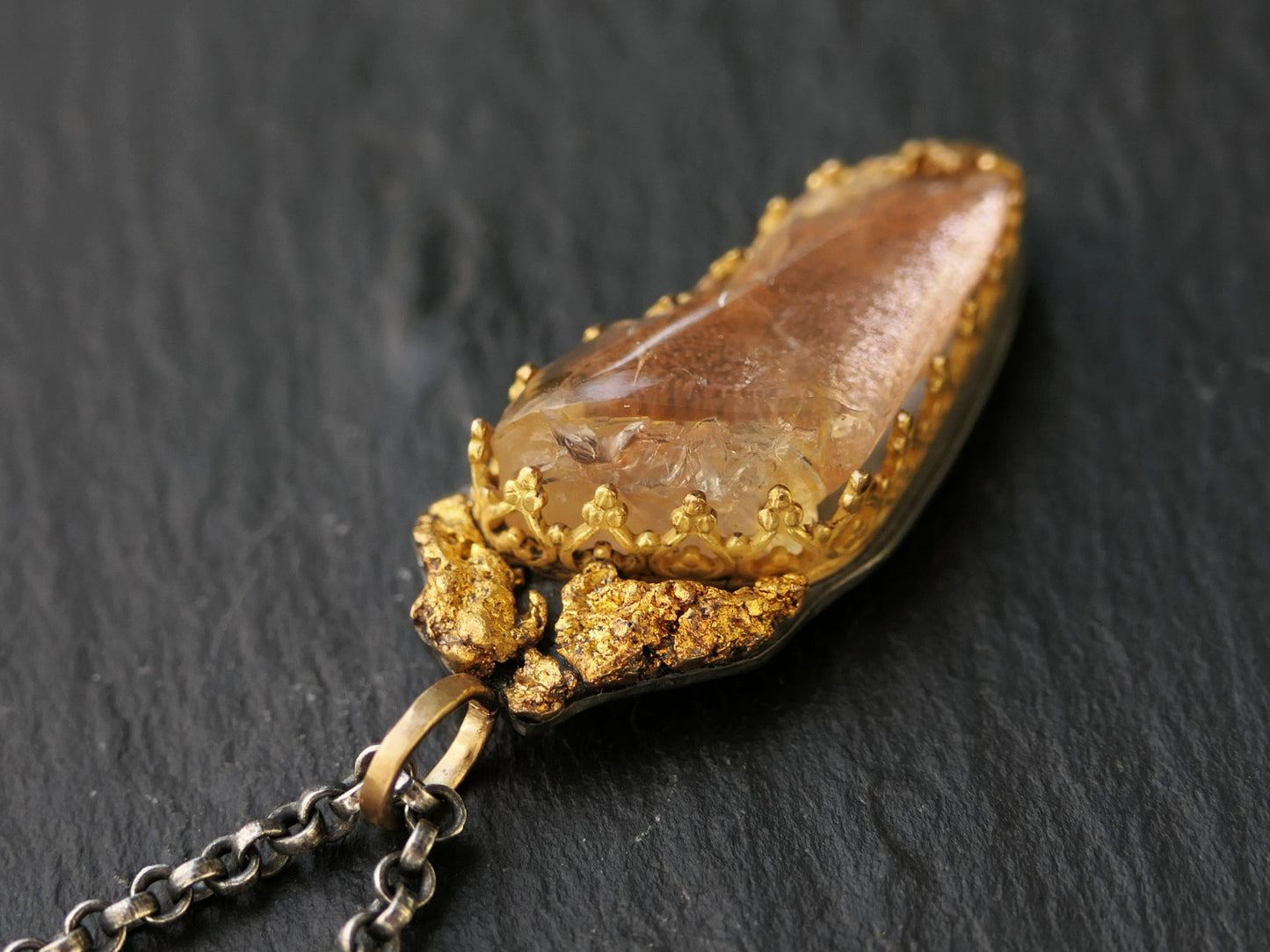 Oregon sunstone pendant