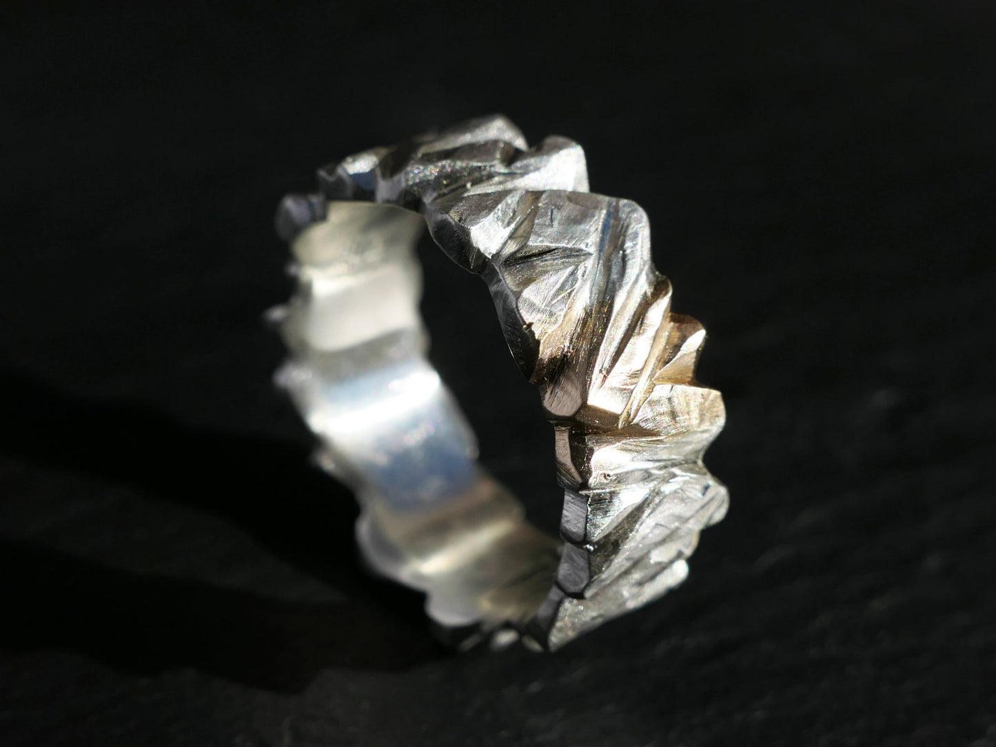 unisex carved ring