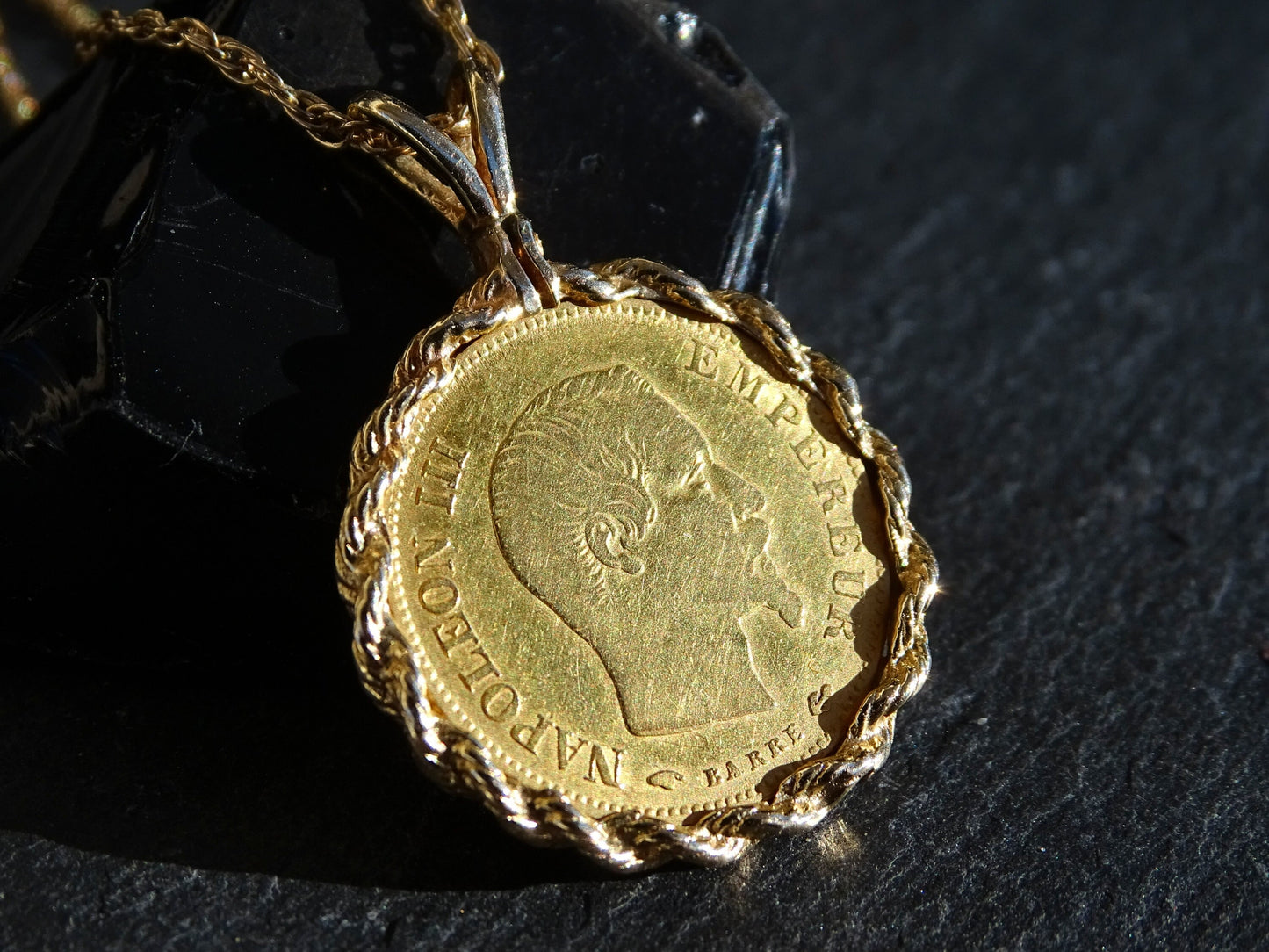 Authentic 1860 10 Francs gold coin pendant, set in solid 14k gold.Minimalist coin necklace, great for layering or also as a single piece. 
&gt; overall pendant hangi