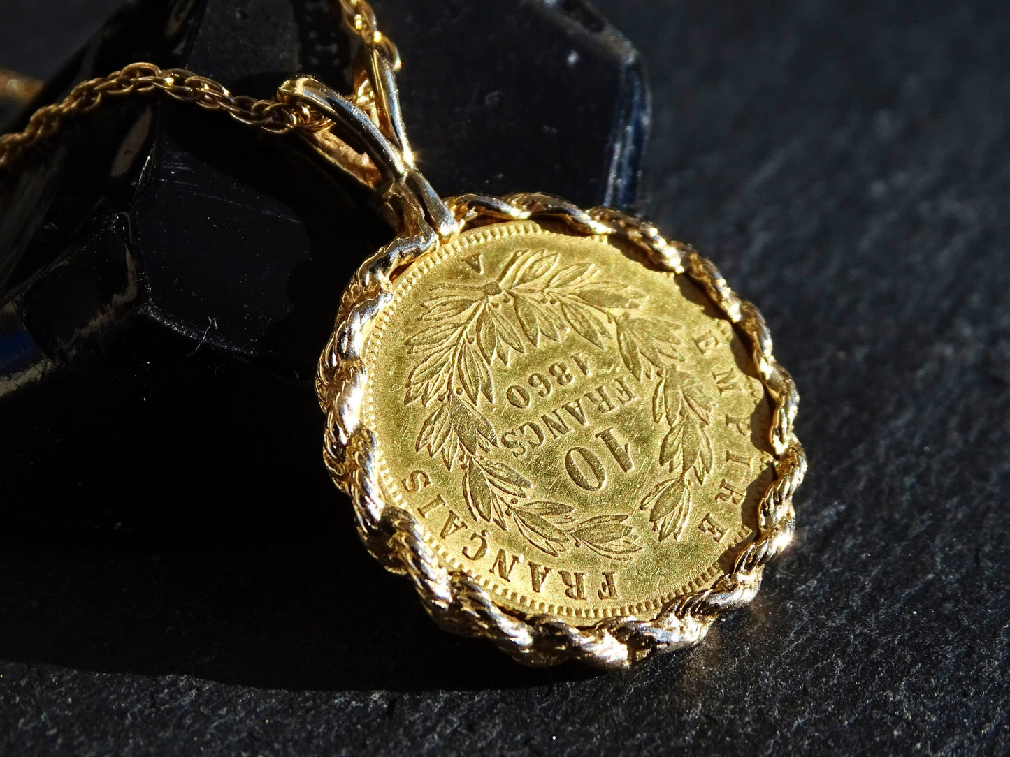 Authentic 1860 10 Francs gold coin pendant, set in solid 14k gold.Minimalist coin necklace, great for layering or also as a single piece. 
&gt; overall pendant hangi