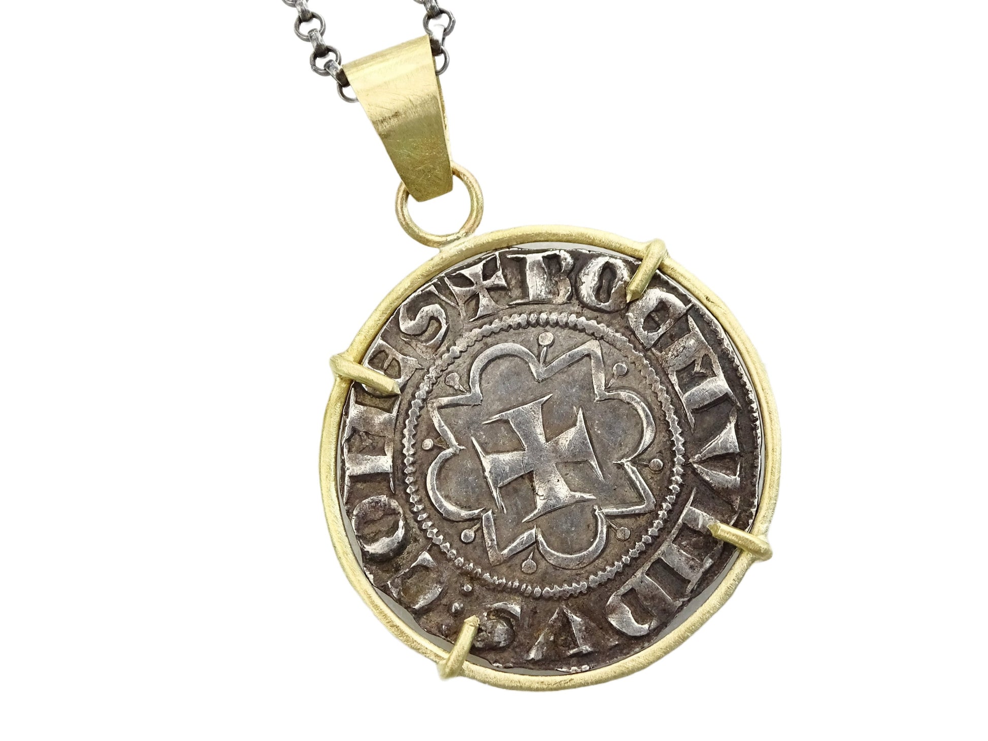 Templar coin pendant gold