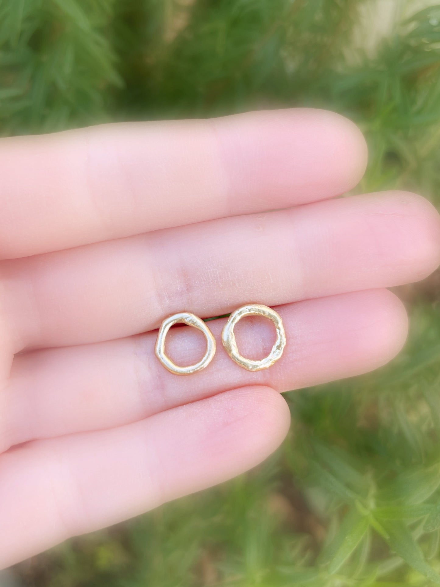 gold stud earrings