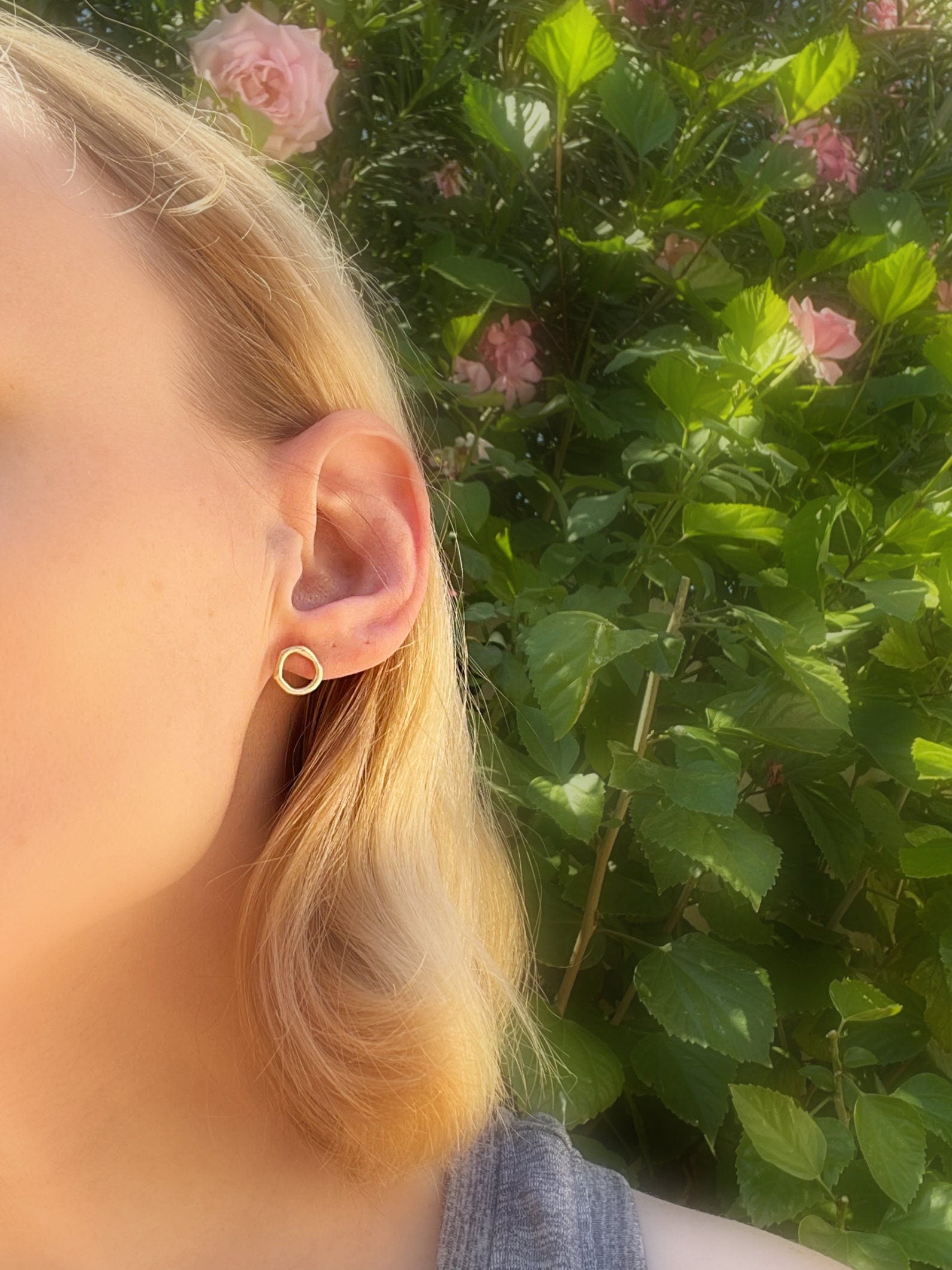 every day gold stud earrings