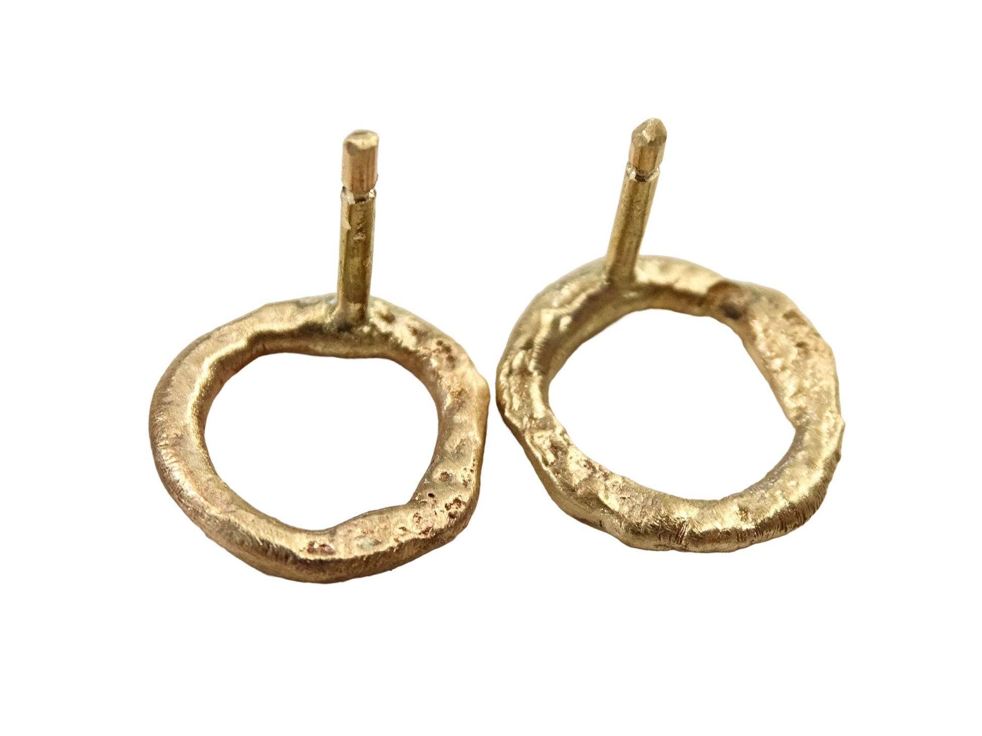 gold stud earrings