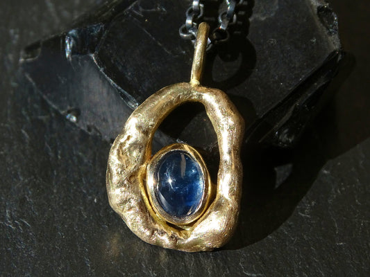 blue sapphire pendant in molten 14k gold - CrazyAss Jewelry Designs